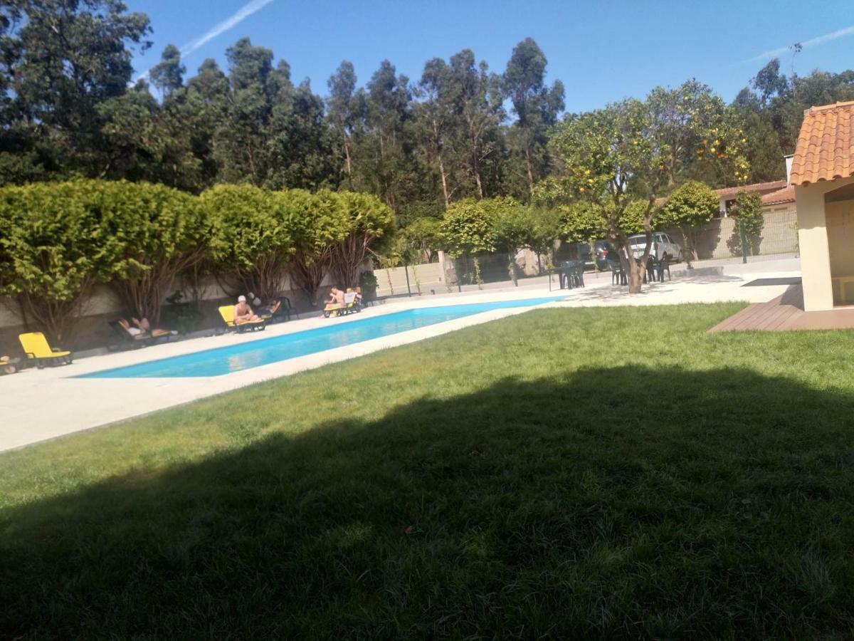Metro Vilar Suites & Villas Vilar do Pinheiro Bagian luar foto